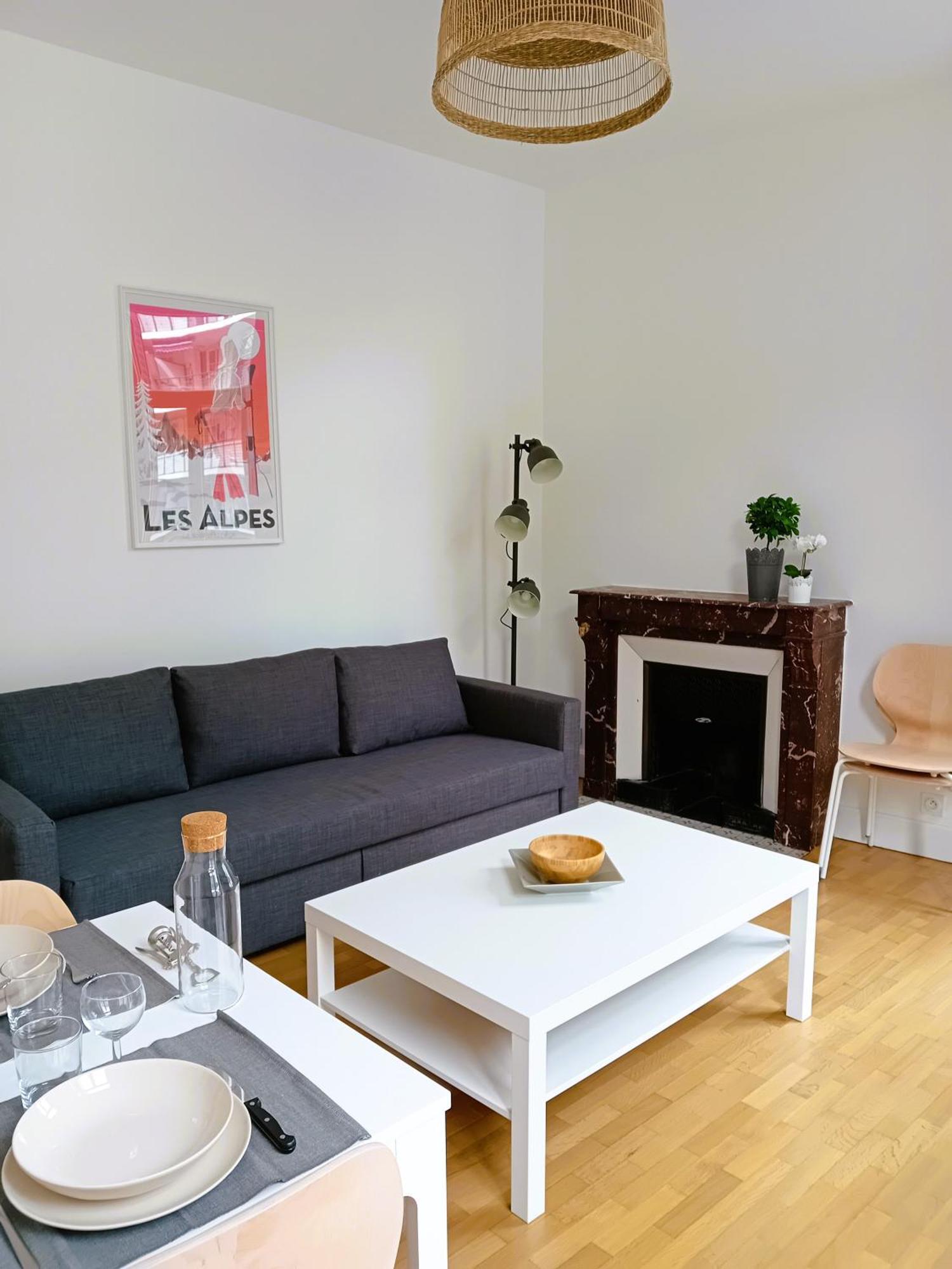 102 - Appart Renove Avec Grand Salon Et 1 Chambre - Tram Et Clinique Mutualiste A 1 Min Grenoble Exterior photo